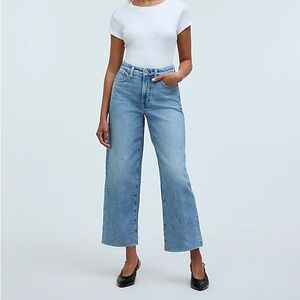 Madewell “The Perfect Vintage Wide-Leg Crop Jean” size 25. Brand new with tags!